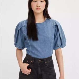 Levi’s Denim Puff Sleeve Blouse